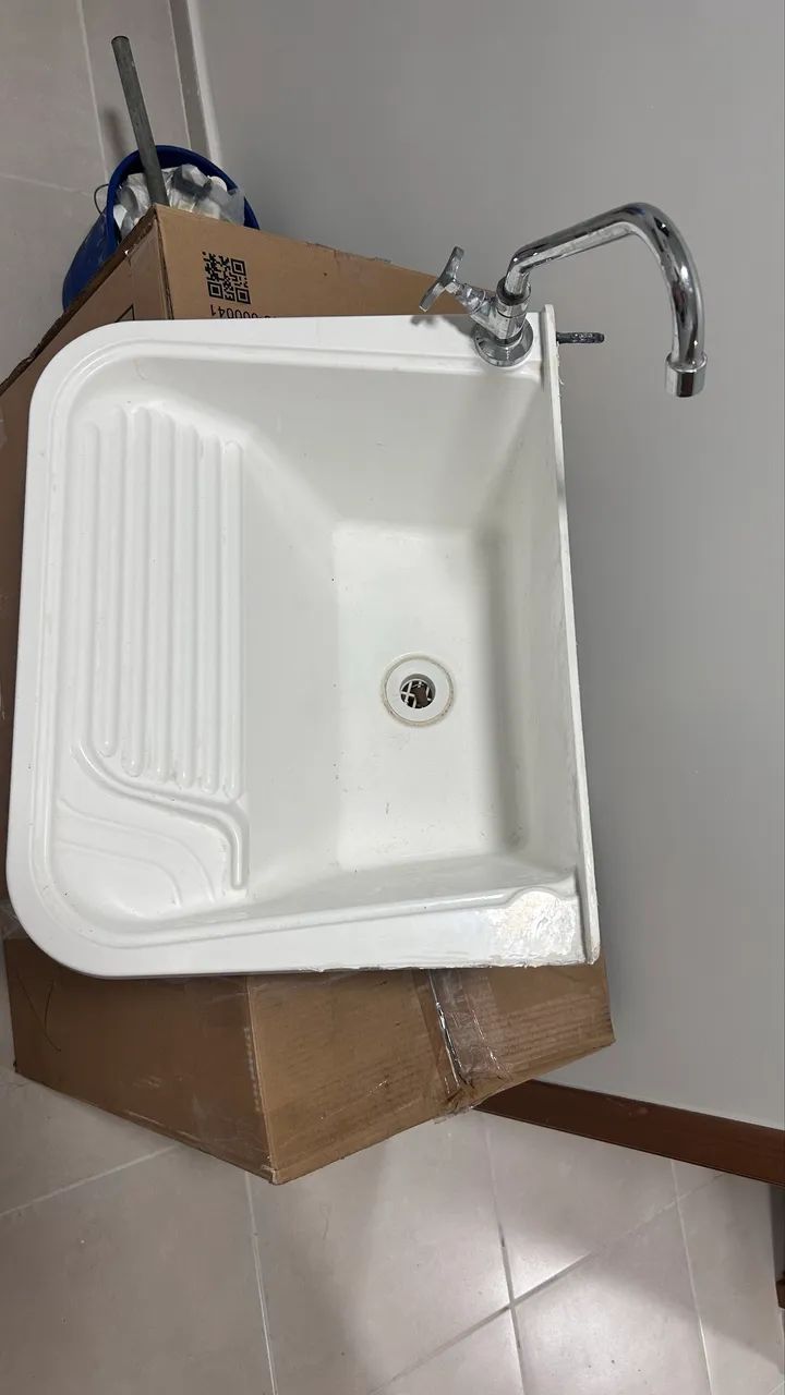 Cuba de lavar com a torneira  - Foto 2