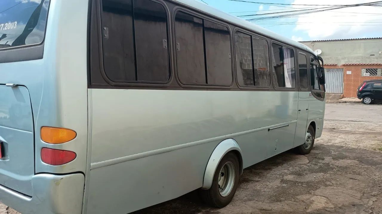 Vendo micro ônibus Volkswagen modelo 2004. - Foto 5