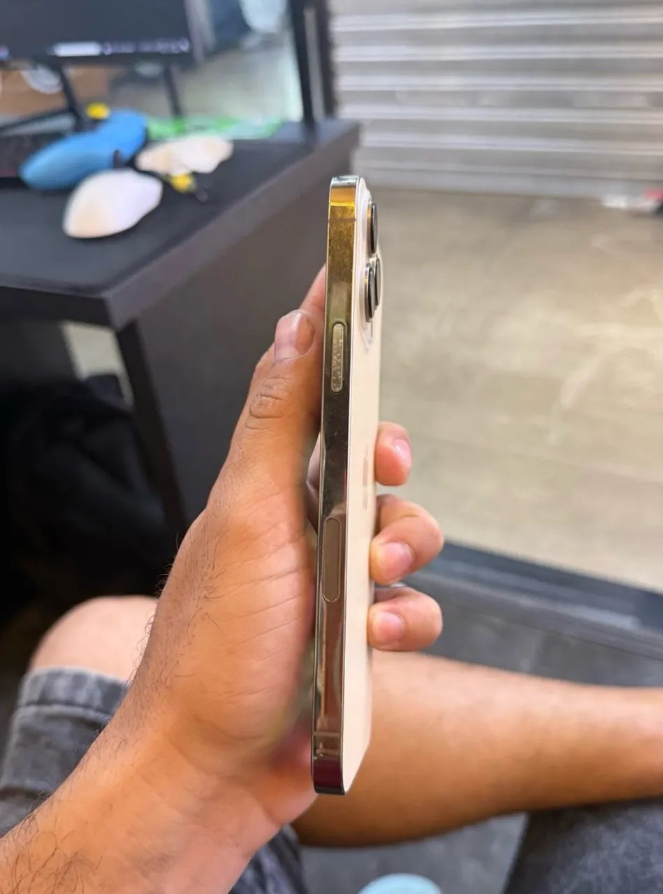 iPhone 13 Pro Max 128 Gold - Foto 3