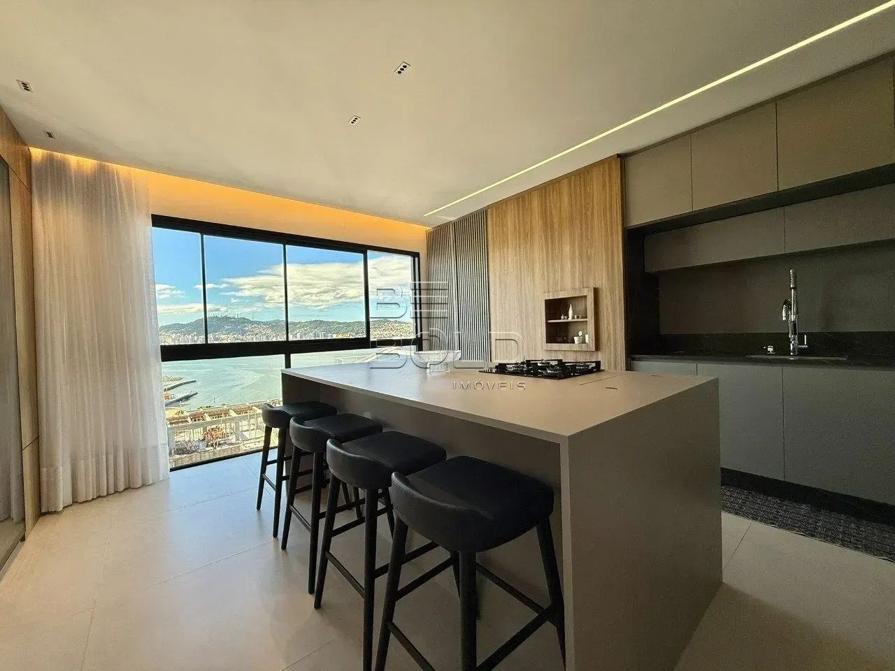 Apartamento duplex com vista mar e 2 suítes em Coqueiros - Foto 3