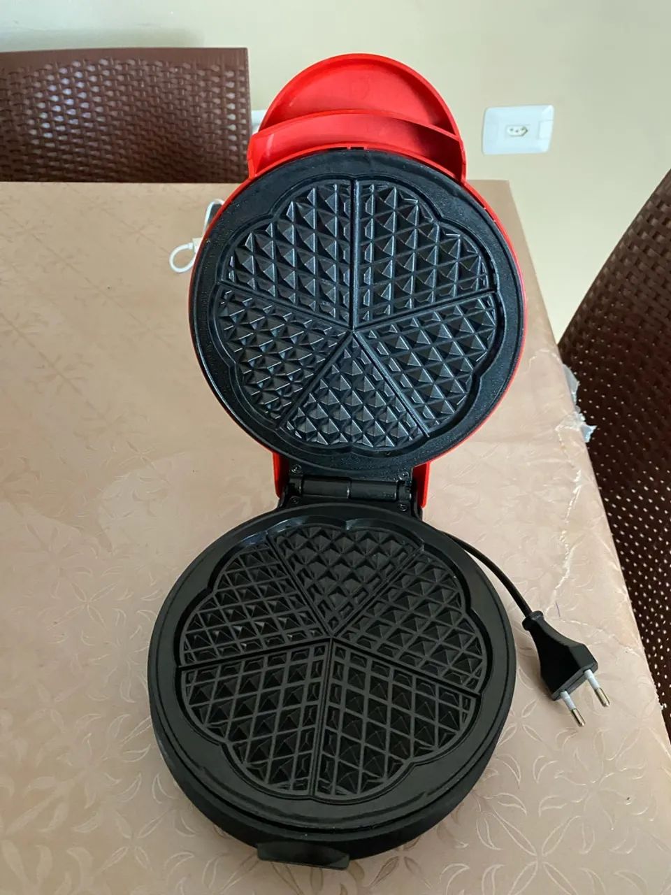 Máquina de waffle semi nova!  - Foto 3