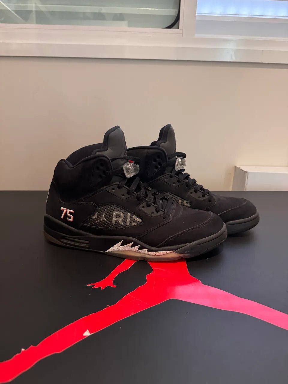 Tênis Jordan PSG 5 