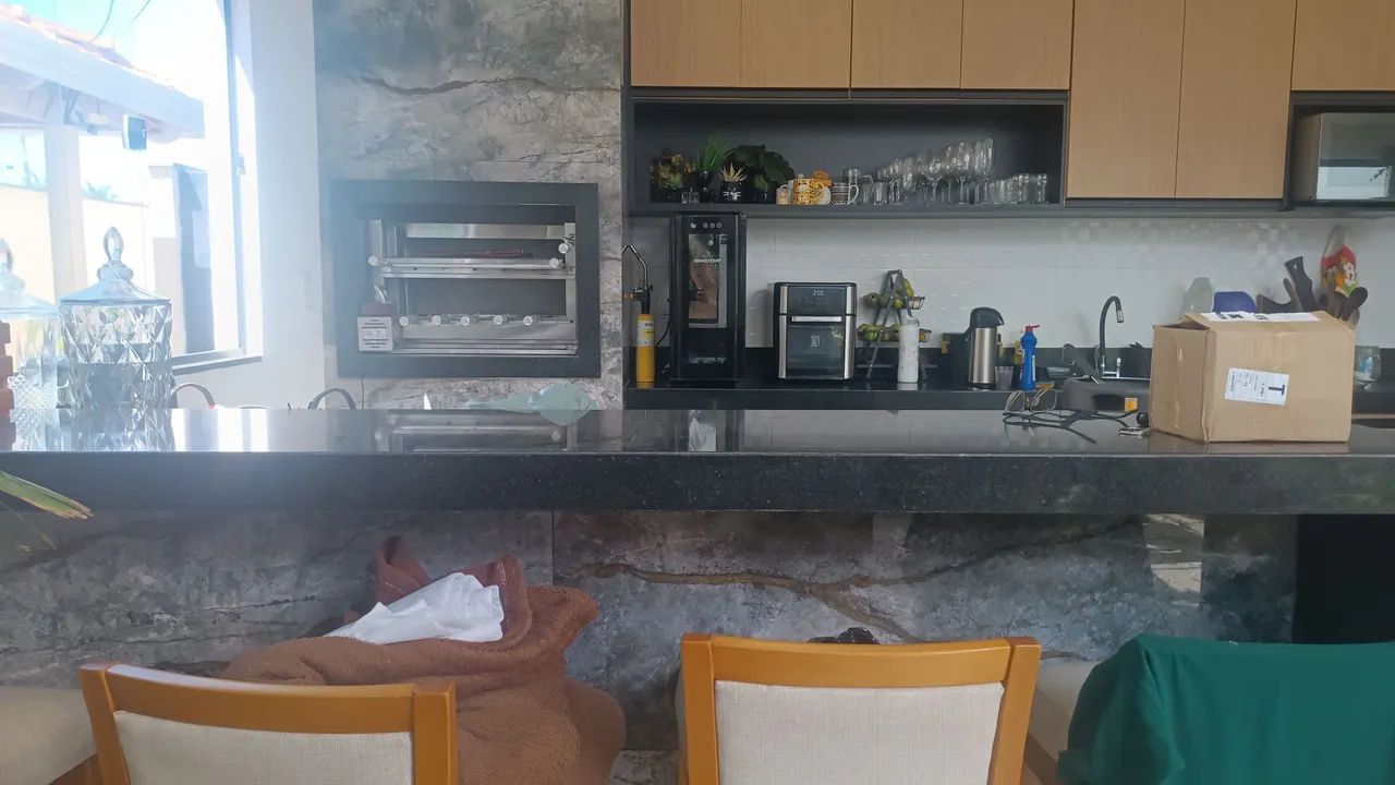 Casa residencial e comercial Basevi 