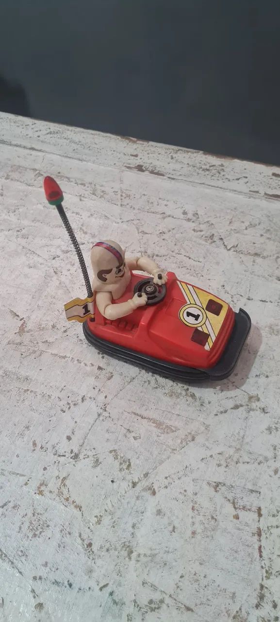 Carrinho antigo de batida