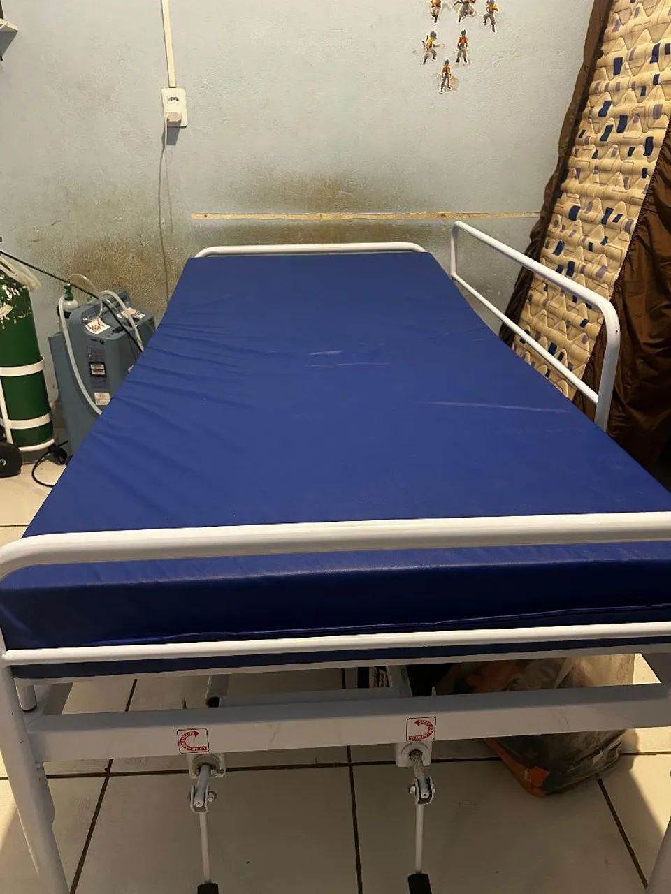 CAMA HOSPITALAR COM  COLCHÃO PNEUMÁTICO  - Foto 2