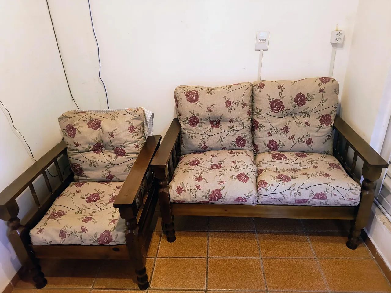 Sofá 2 lugares e poltrona - Foto 3