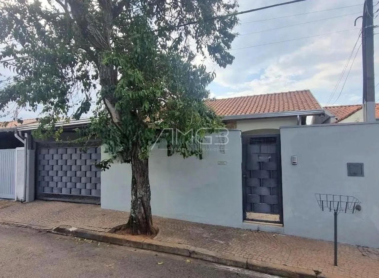 Casa térrea a venda em Valinhos