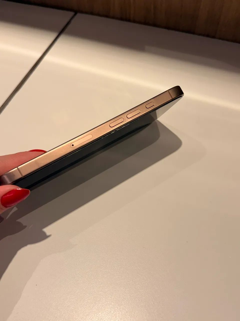 Vendo iPhone 16 pro  - Foto 4