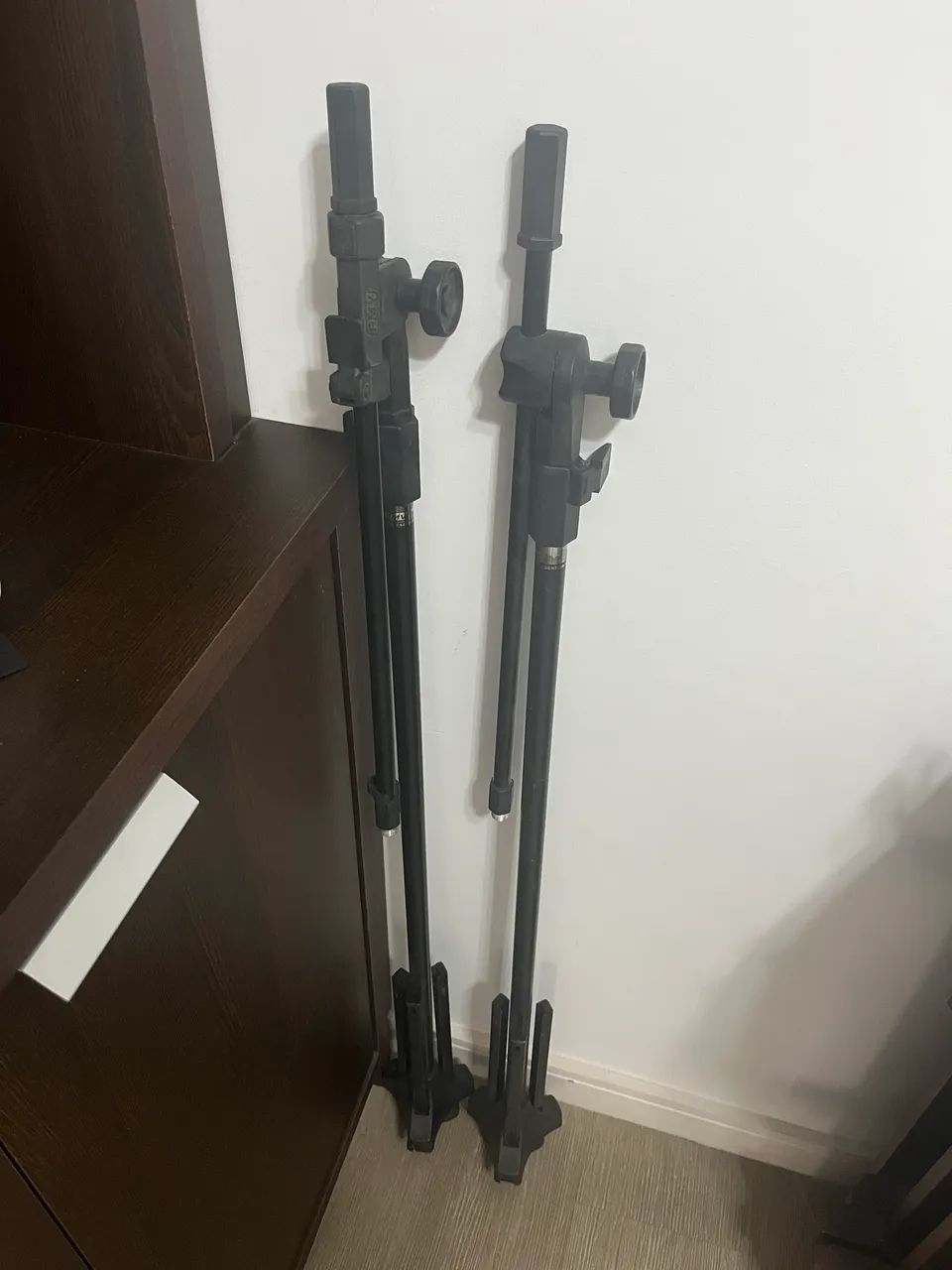 2 tripés RMV para microfone - Foto 2