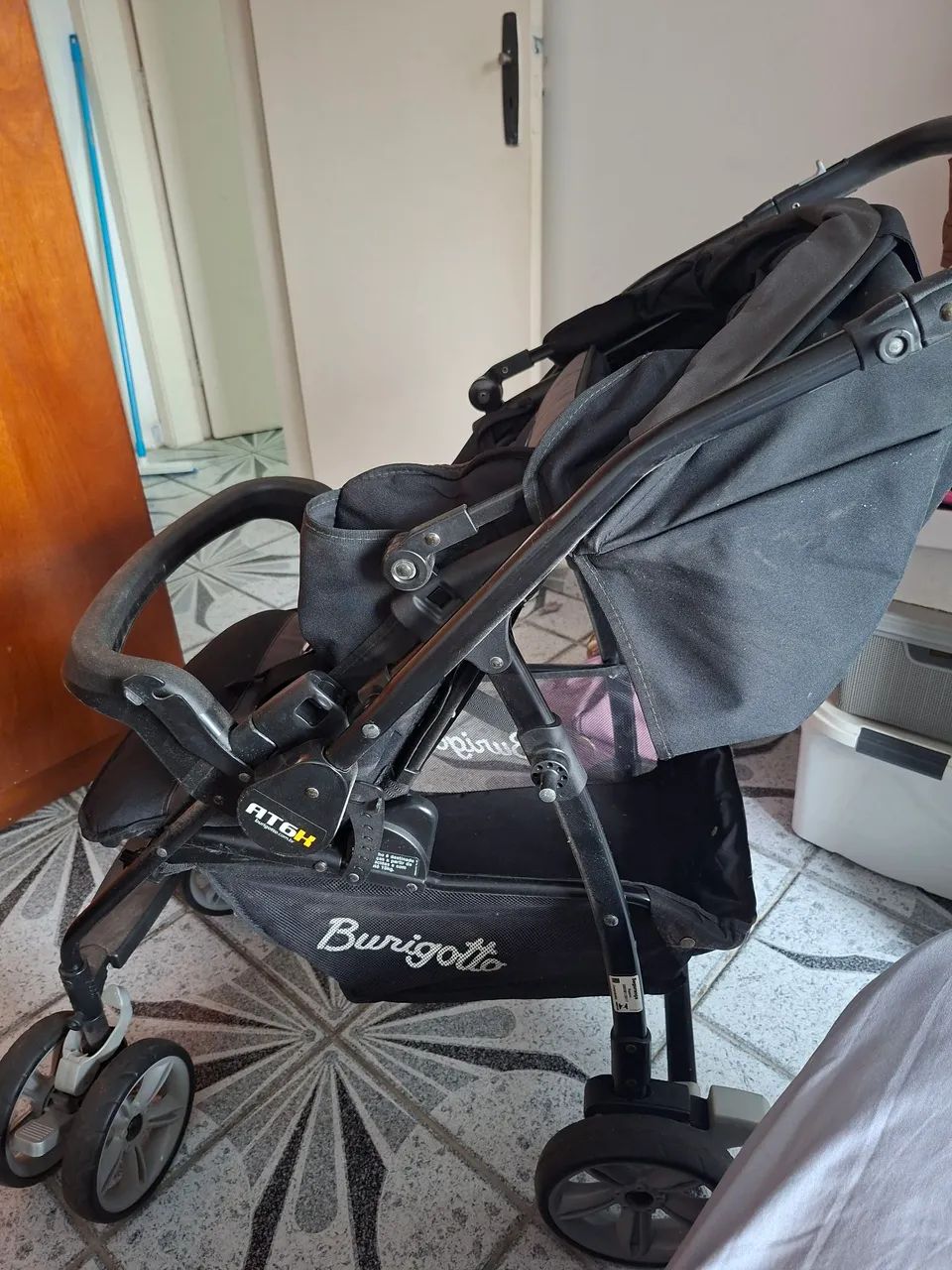 Carrinho de Bebê e bebê conforto - AT6K -Burigotto - Foto 5