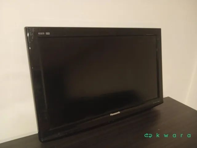 TV Panasonic LCD - Modelo TC-L32C20B, 110-220V
