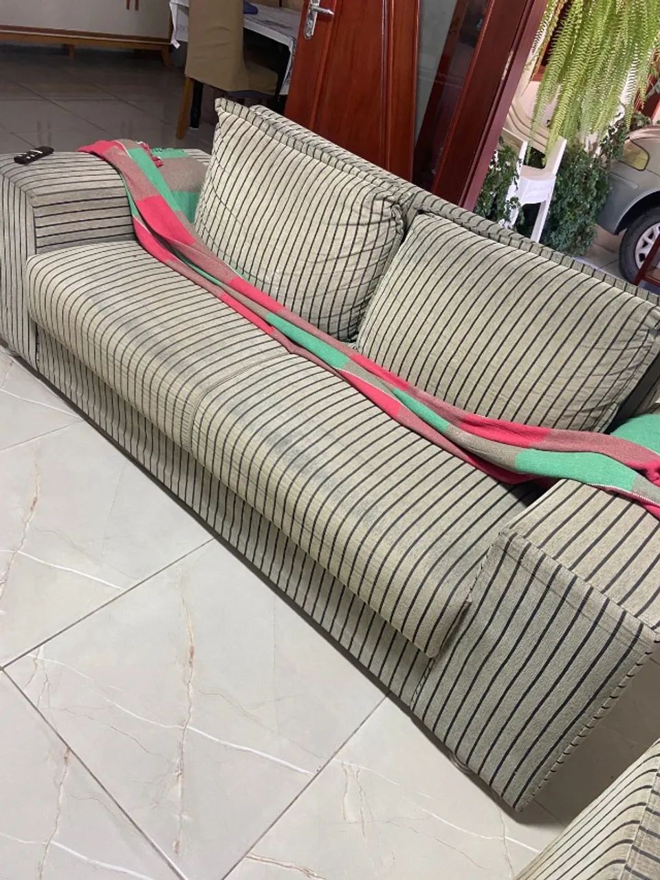 Conjunto de sofá e poltrona - Foto 3