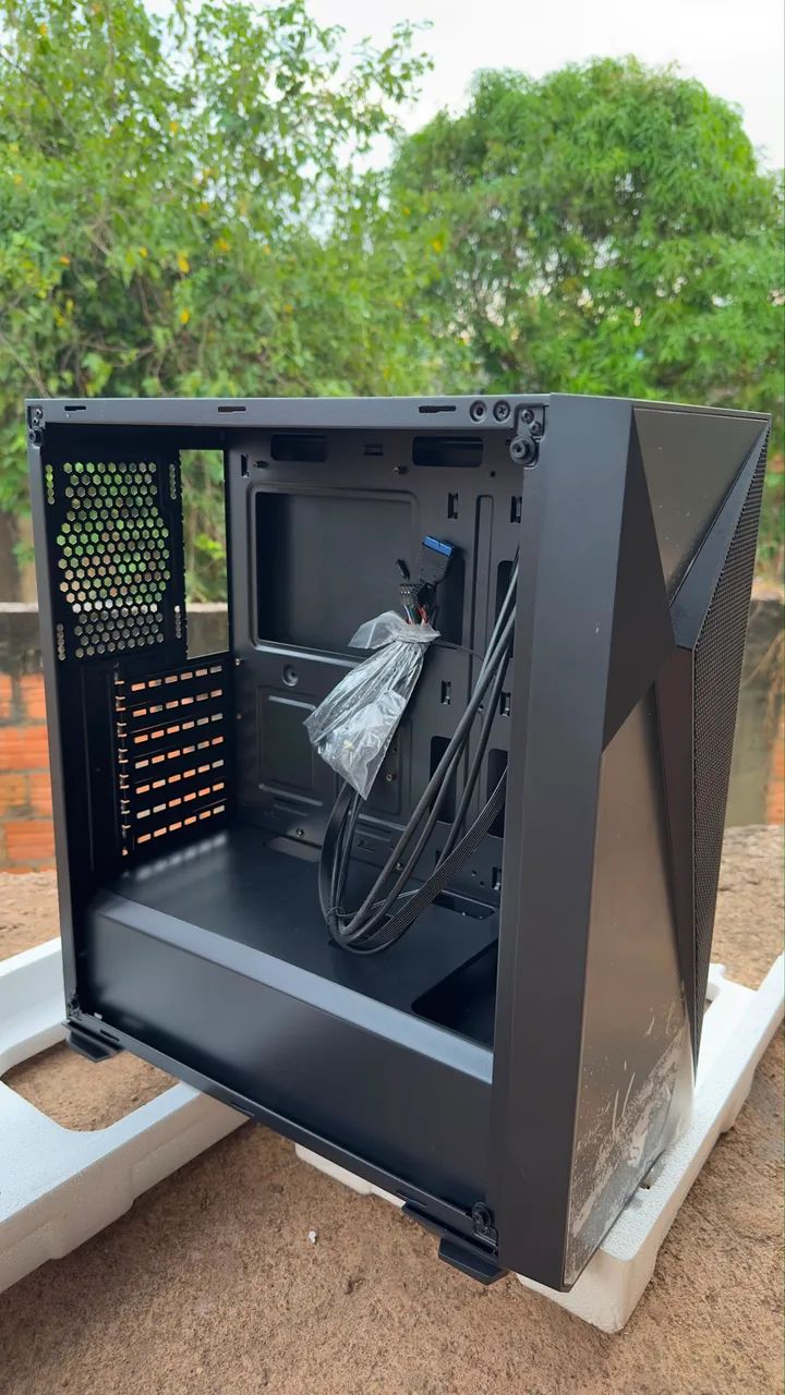 Gabinete e placa de vídeo  - Foto 4