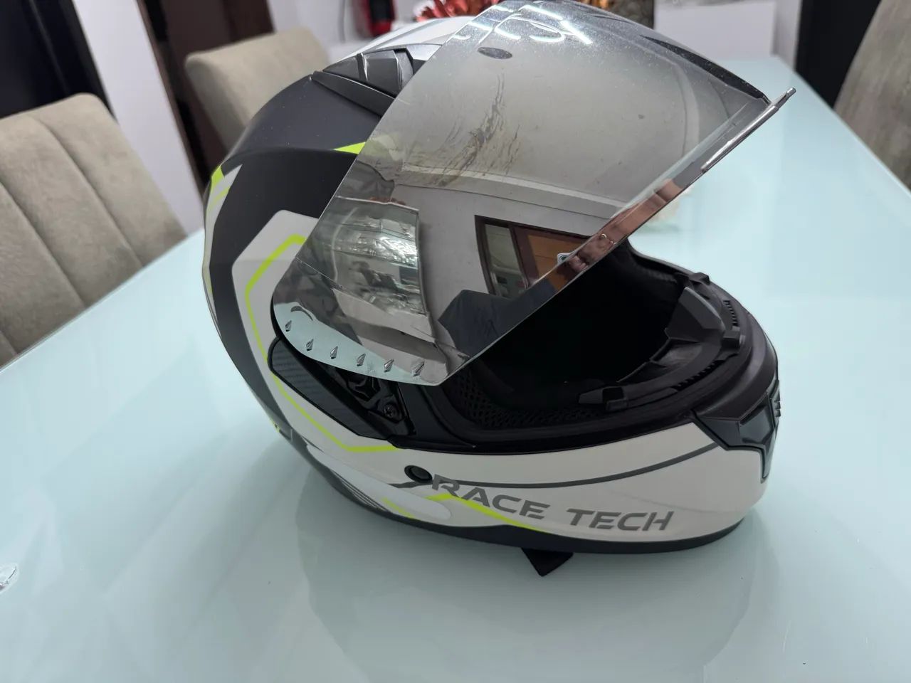 Capacete Race Tech 
