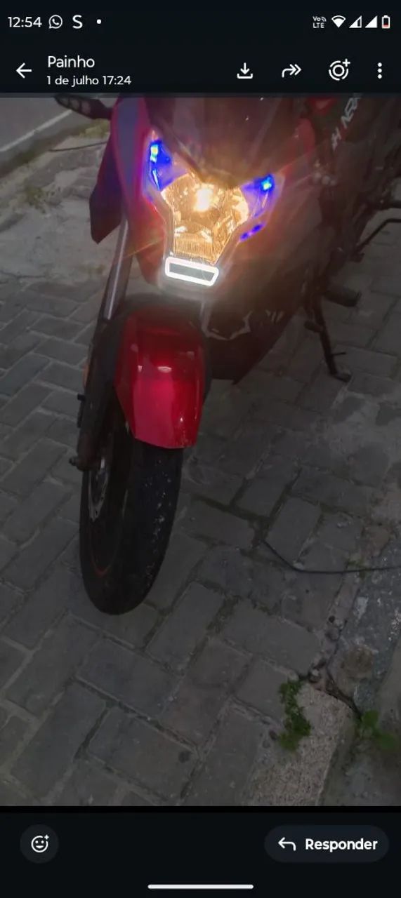 Moto vermelha  - Foto 2