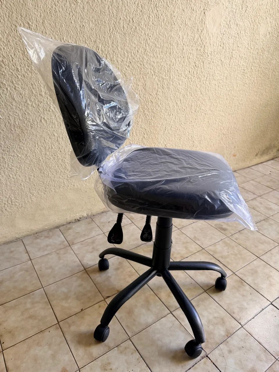 Cadeiras de escritório  - Foto 5