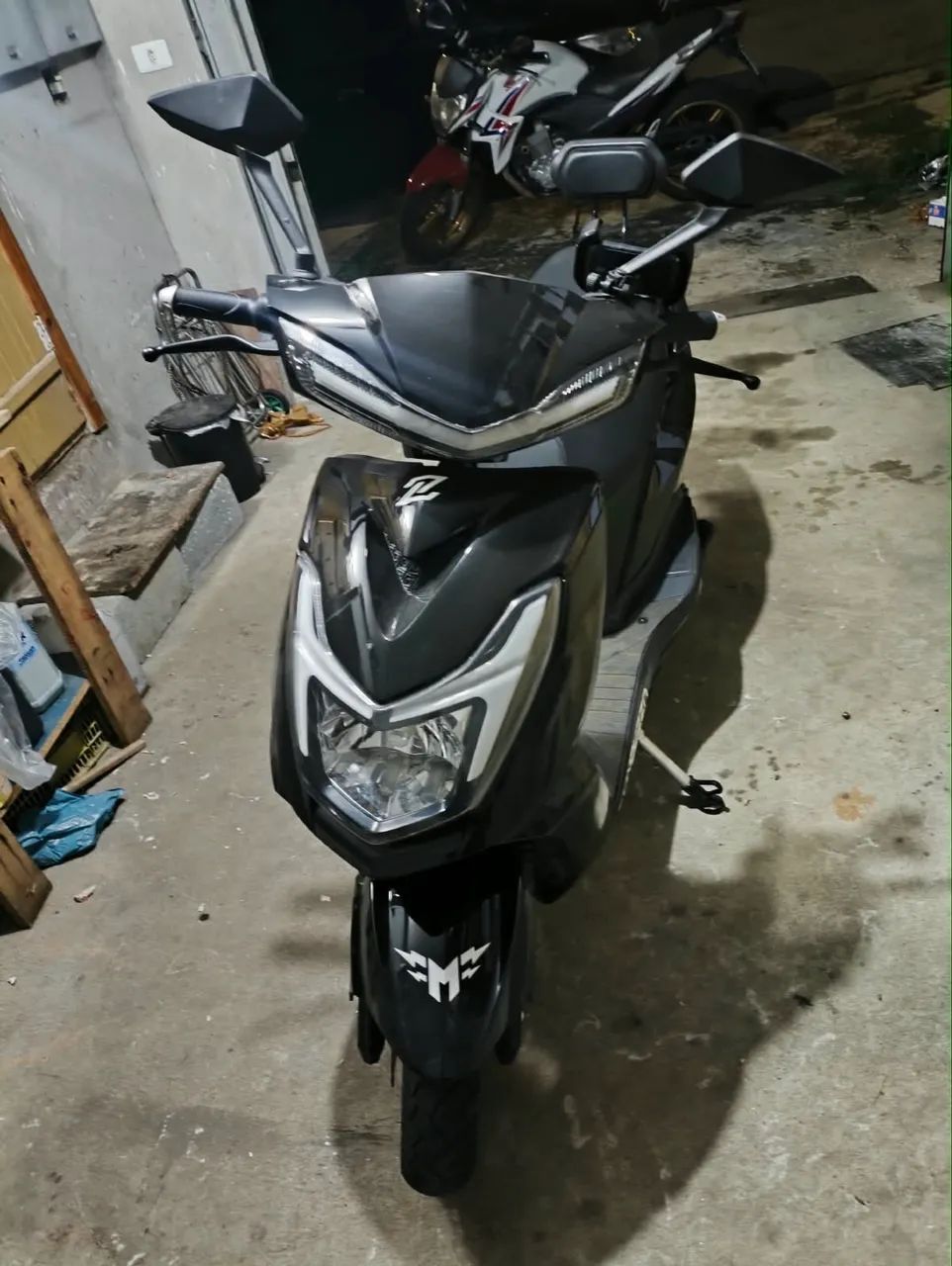 Tokio conduzza auto propelido  - Foto 4