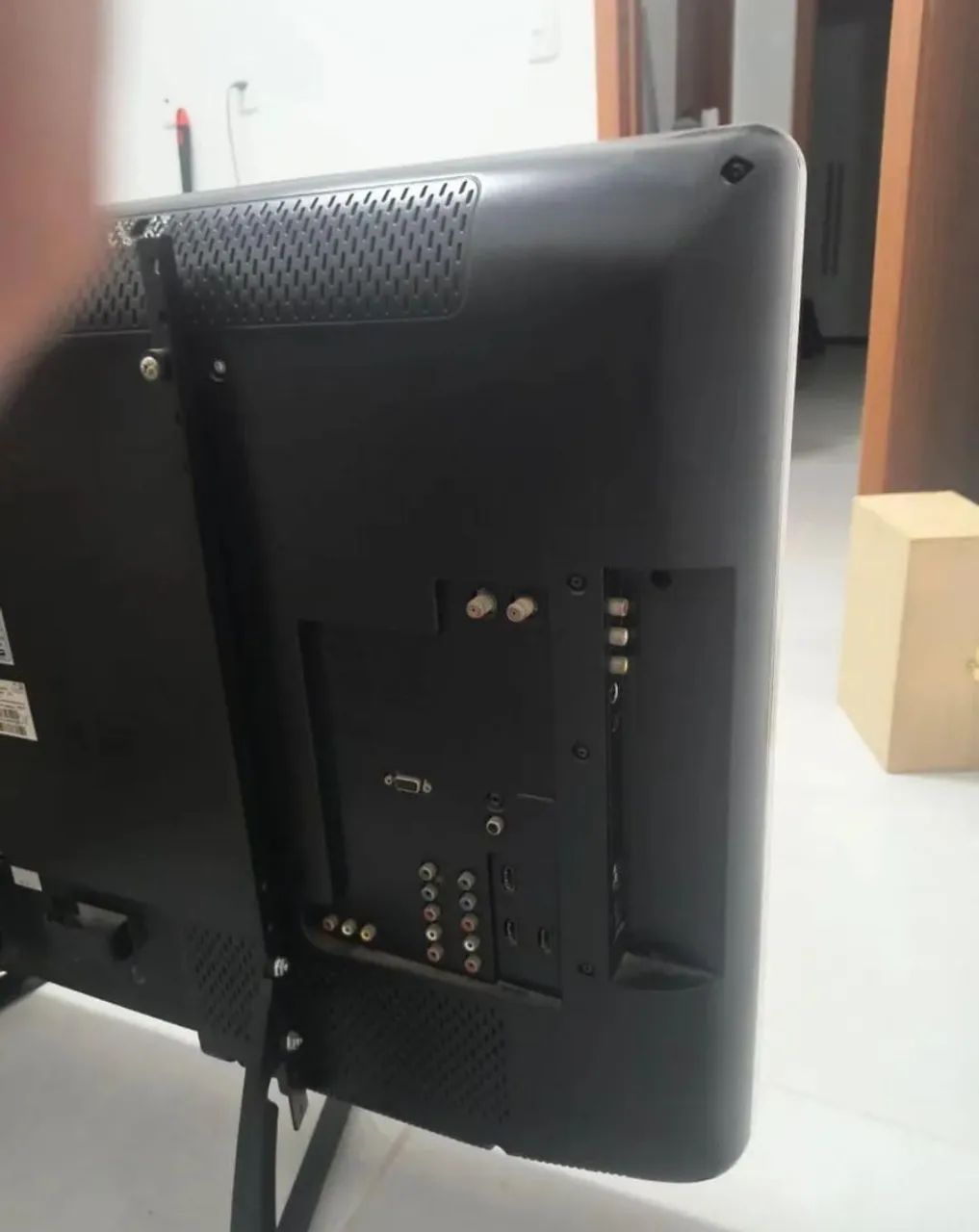Vendo TV 42" Philips - Foto 2