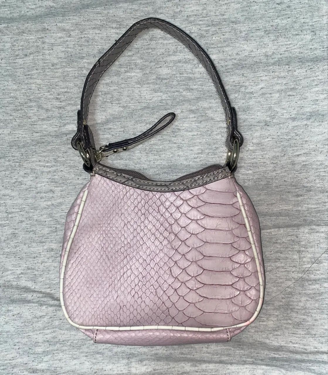 Bolsa Guess Vintage Rosa e Cinza Original  - Foto 2