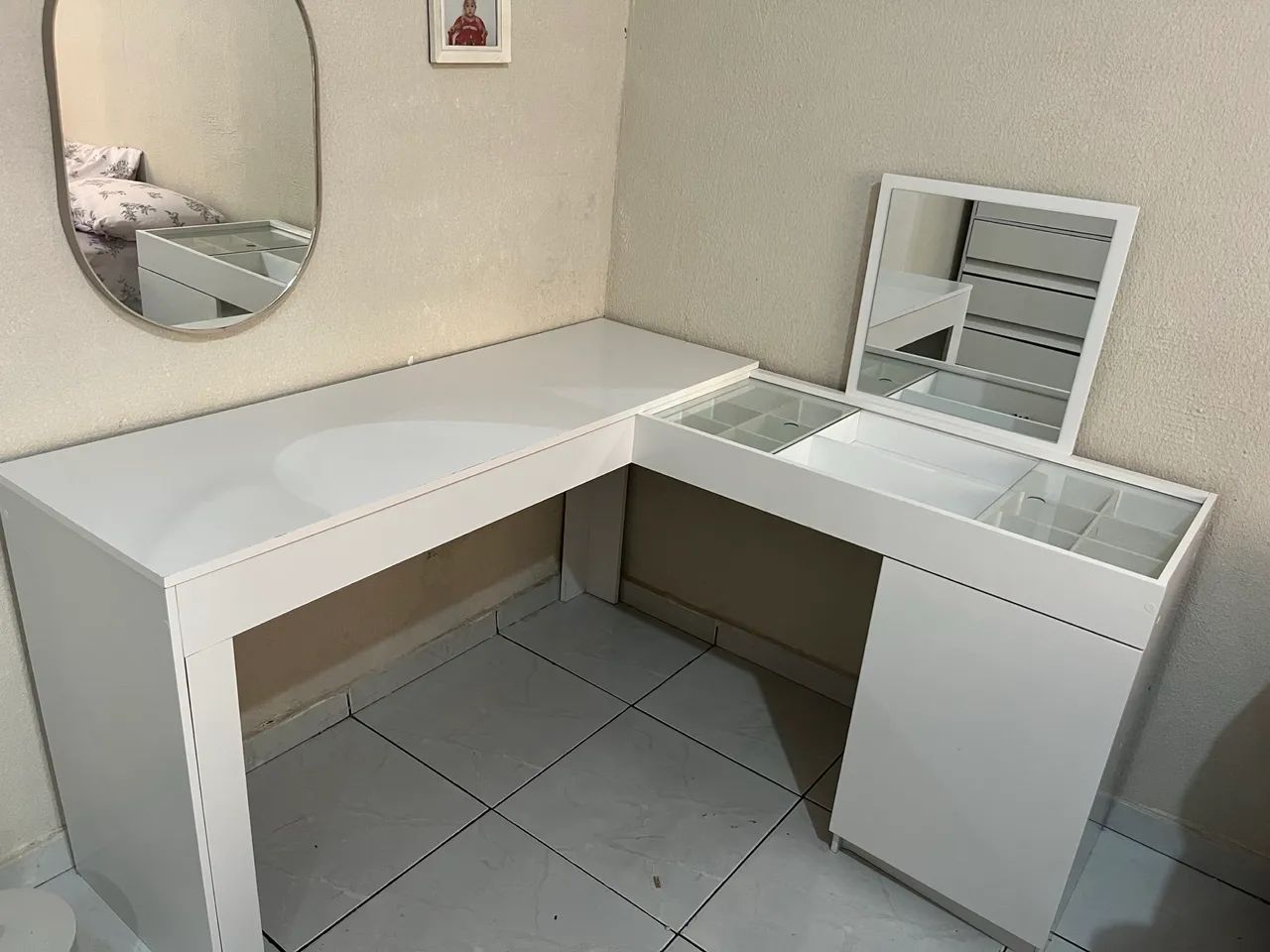 Penteadeira com espelho 