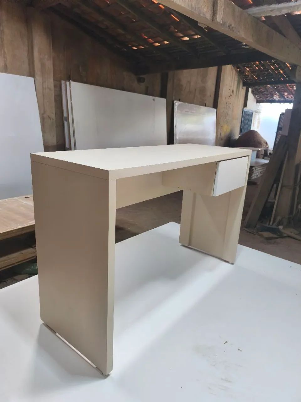 Mesa ou escrivaninha - Foto 3