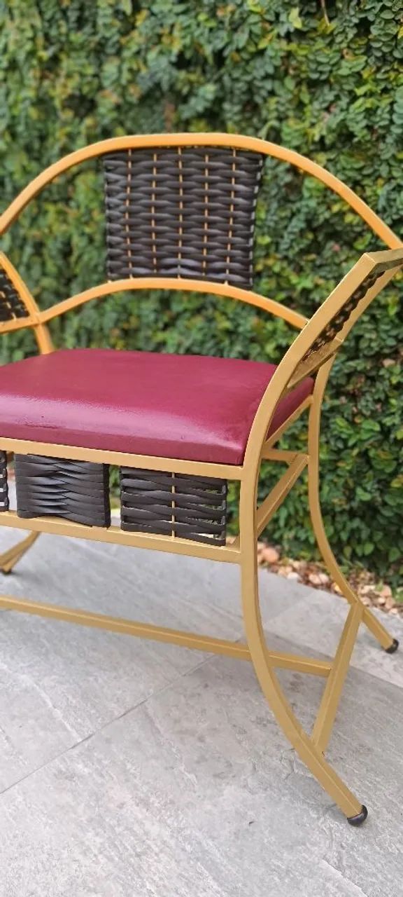 Duas cadeiras com detalhes em Rattan - pintura eletrostática - Foto 4