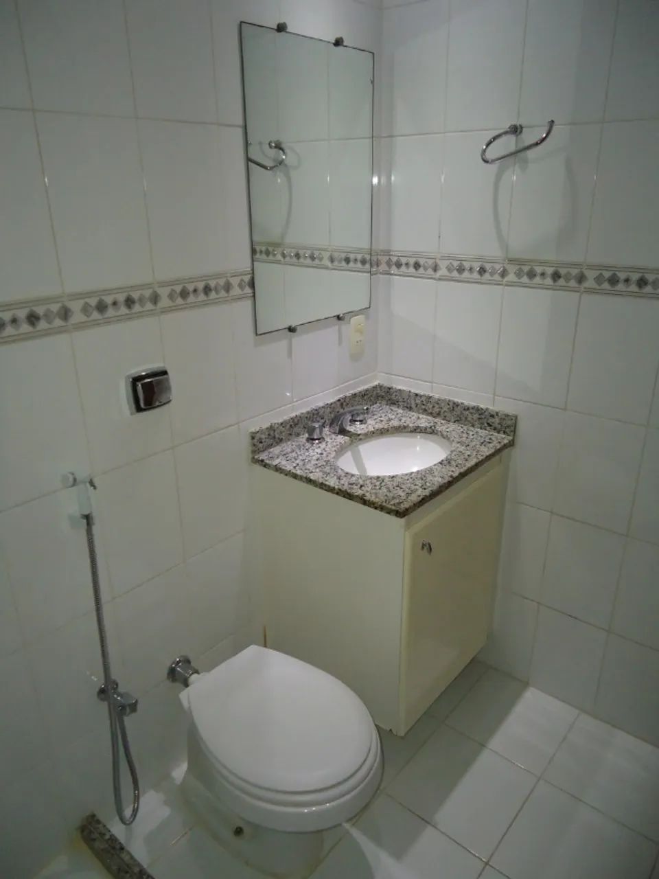 Rua Visconde de Figueiredo - 3 quartos, duas vagas de garagem, muito tranquilo - Foto 10