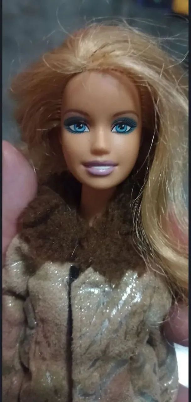 Barbie Mattel com roupas e sapato  LINDA  - Foto 4