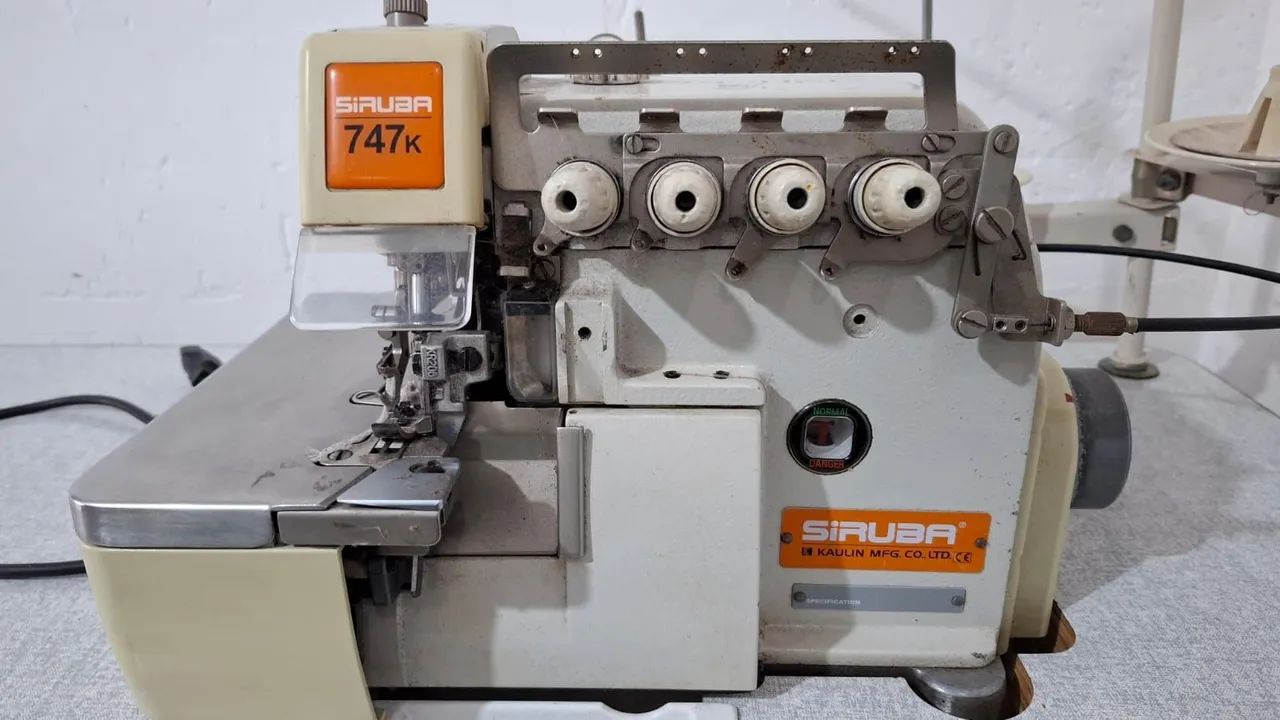 Máquina overlock Siruba - Foto 5