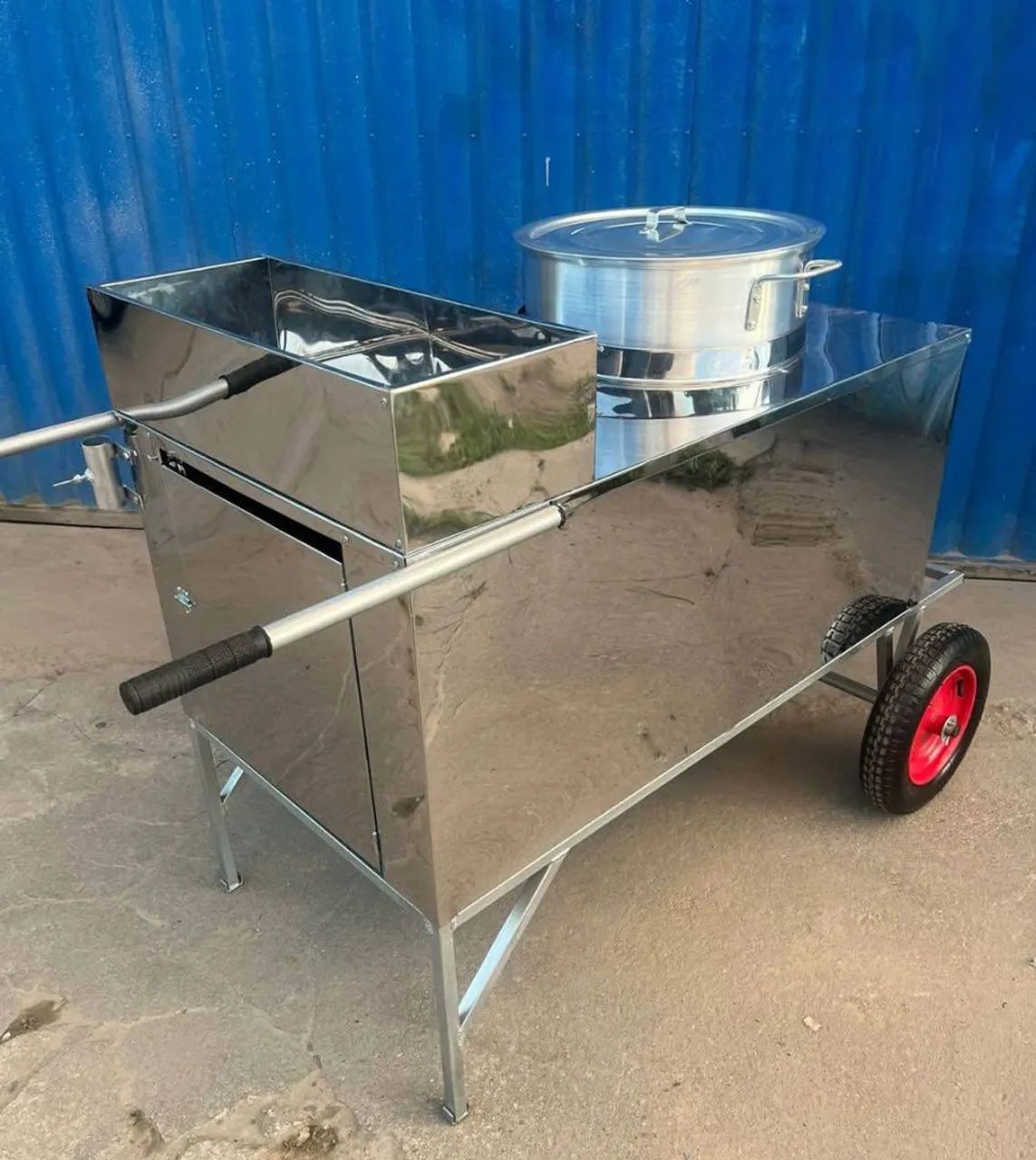 Carrinho de milho inox com caldeirão 50 litros e suporte de botijão de gás externo  - Foto 3
