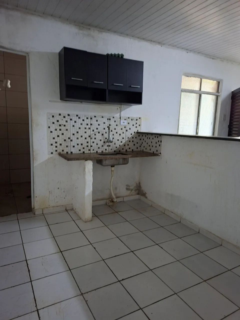 Alugo casa de fundos - Foto 5
