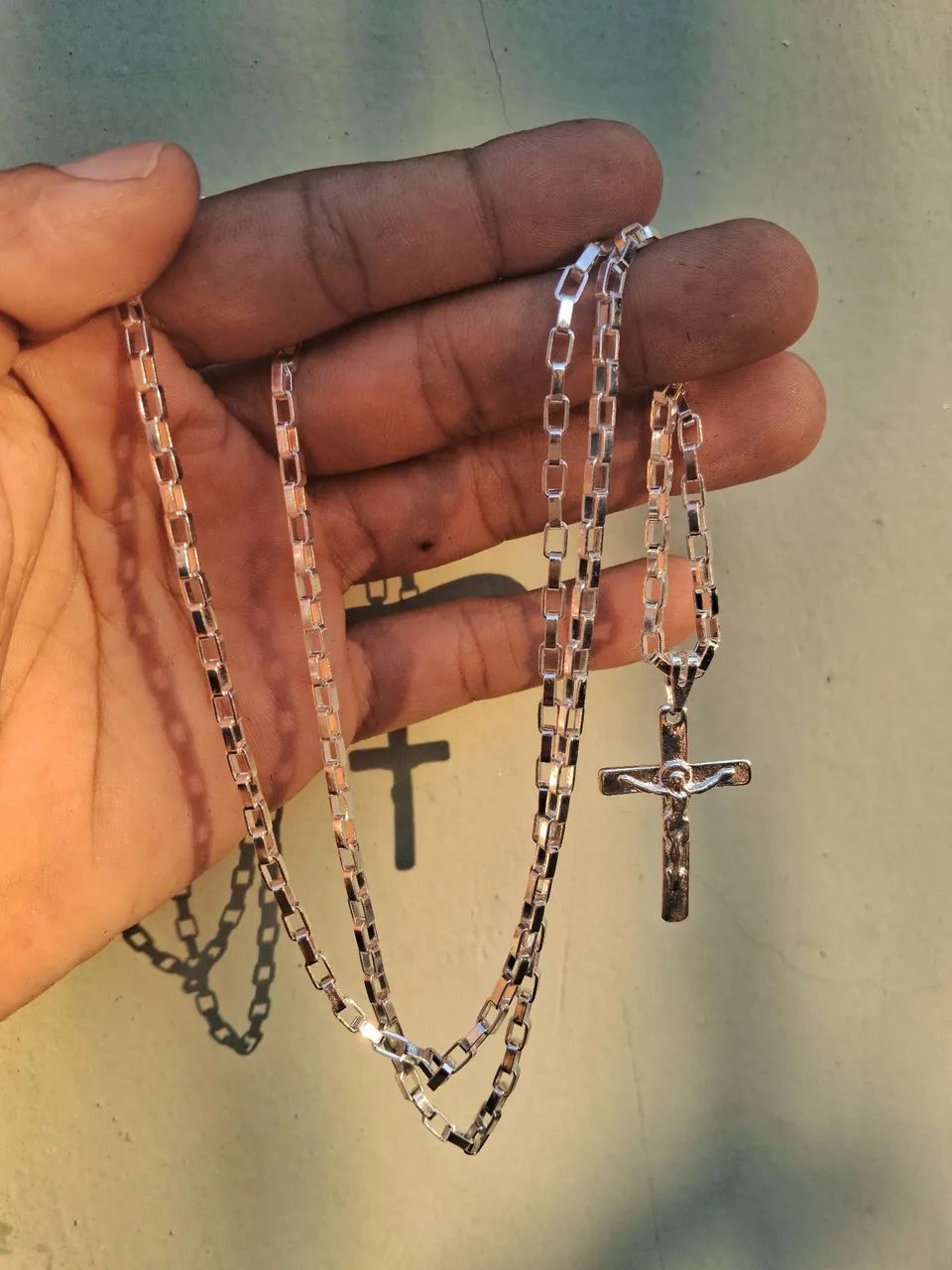 Vendo cordao de prata 925 cadeado com pinjente Jesus Cristo!!
