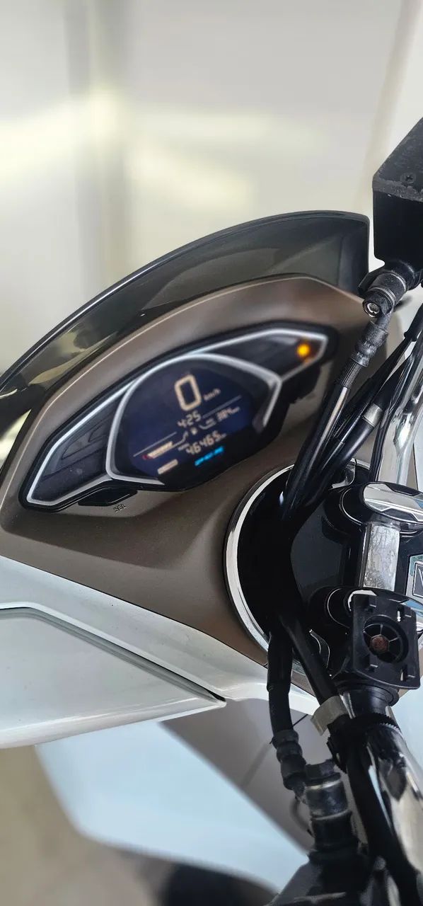 PCX DLX  - Foto 4