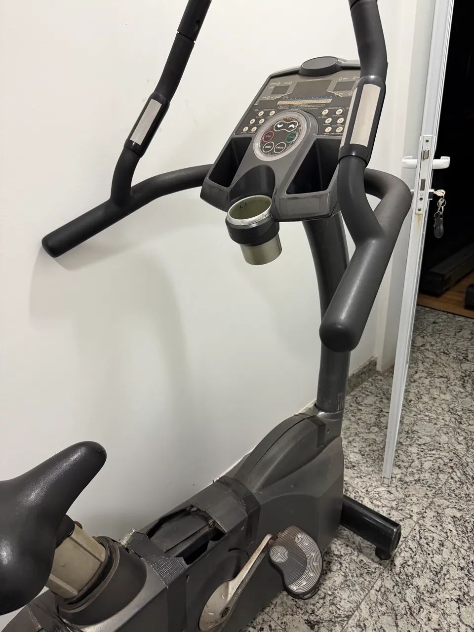 Bicicleta Profissional Vertical Reebok BP 1000