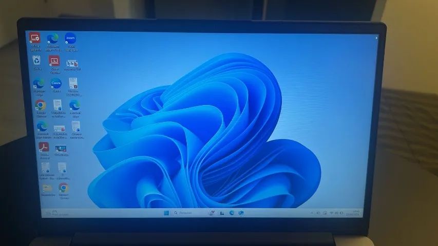 Notebook Lenovo IdeaPad 3 i3 11ª geração | 8GB RAM | SSD | Rápido e Impecável