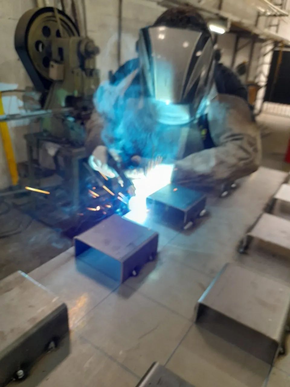 Serviço de Solda Aluminio, Ferro e Inox - Foto 3