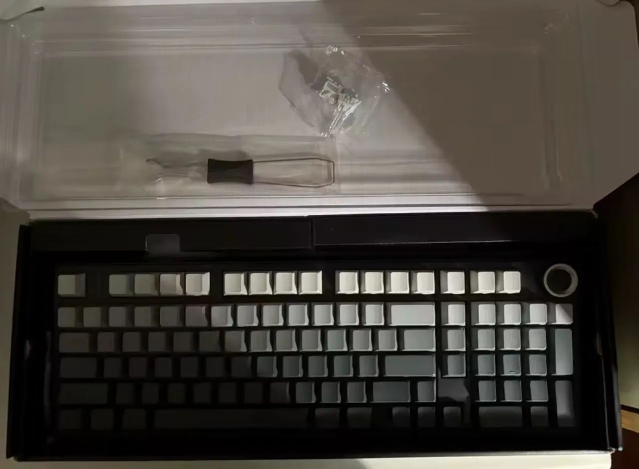Teclado Wireless+ Bluetooth AULA F99 PRO - Foto 2