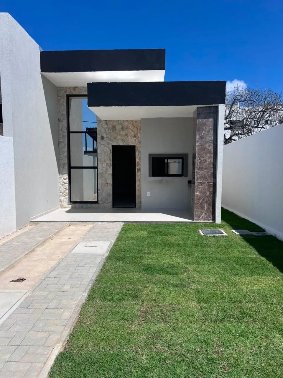 Casa plana à venda no Eusébio-CE