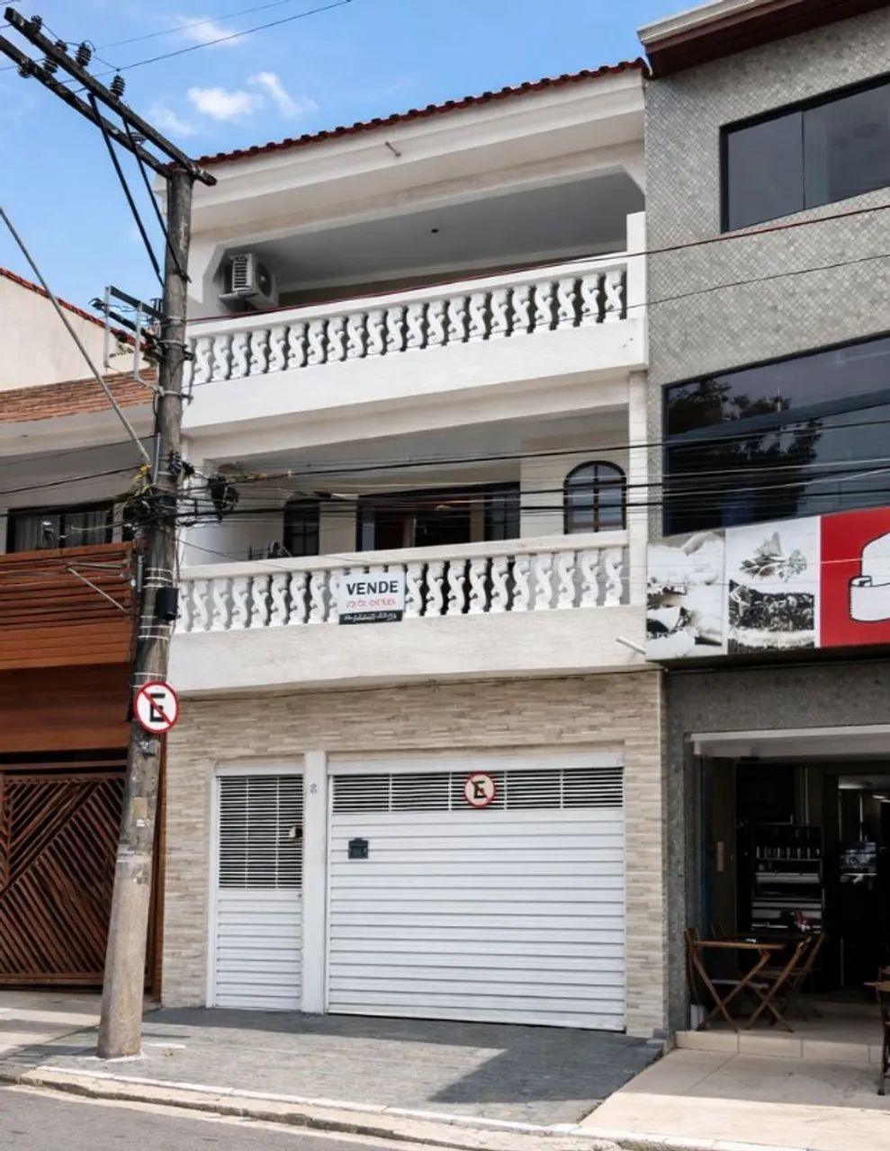 Sobrado com 330 m², 3 dormitórios e garagem - Mobiliado - Foto 2