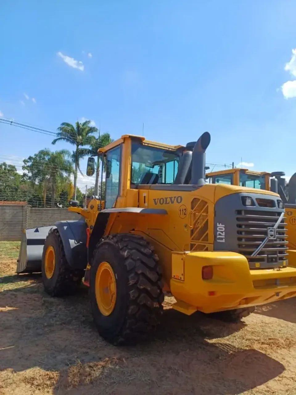 Carregadeira Volvo a venda financiada - Foto 6
