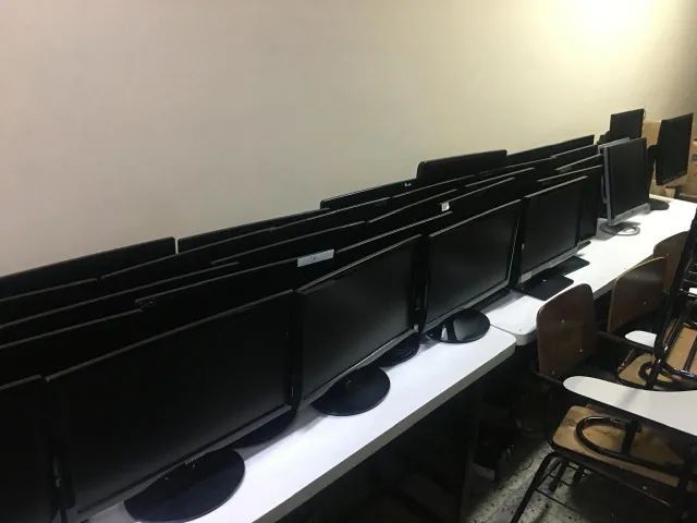 Lote de 10 Monitores AOC de 18,5 polegadas - Foto 2