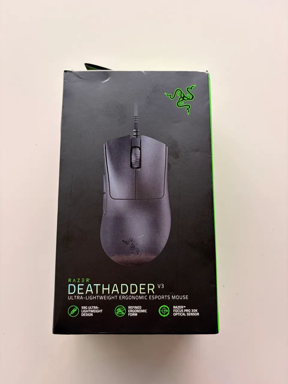 Razer Deathadder v3 com fio, na caixa