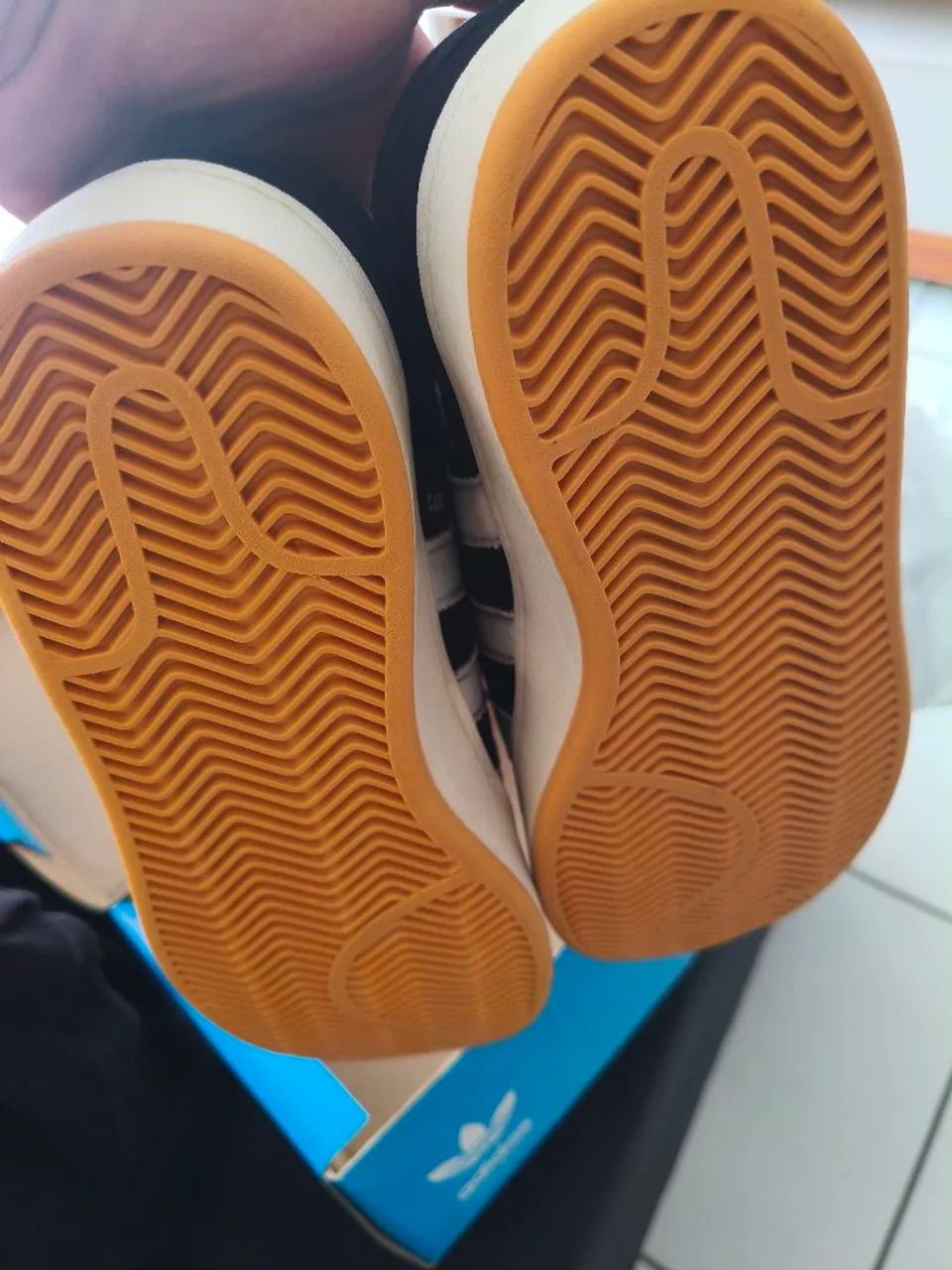 Tênis 1° Linha Adidas  - Foto 2