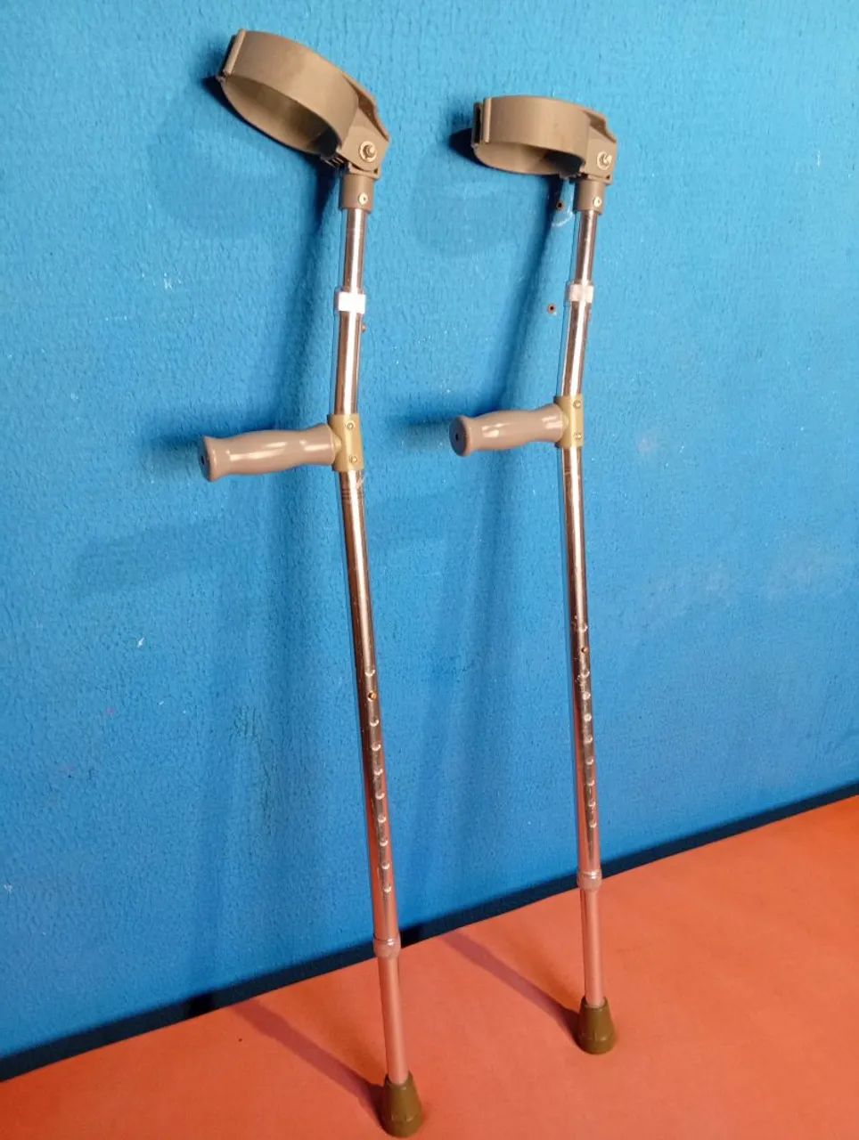 Par de Muletas Mercur - Foto 3
