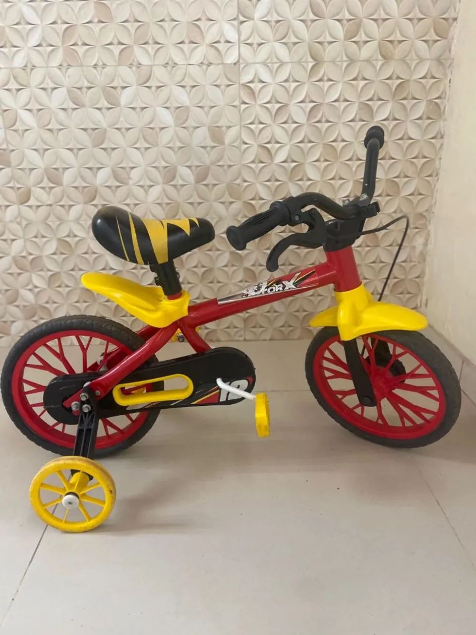 Bicicleta infantil aro 12 - Foto 3