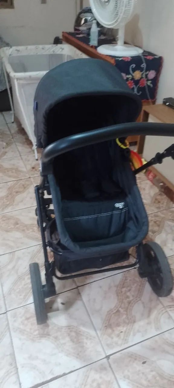 Vendo carrinho de bebê . - Foto 3