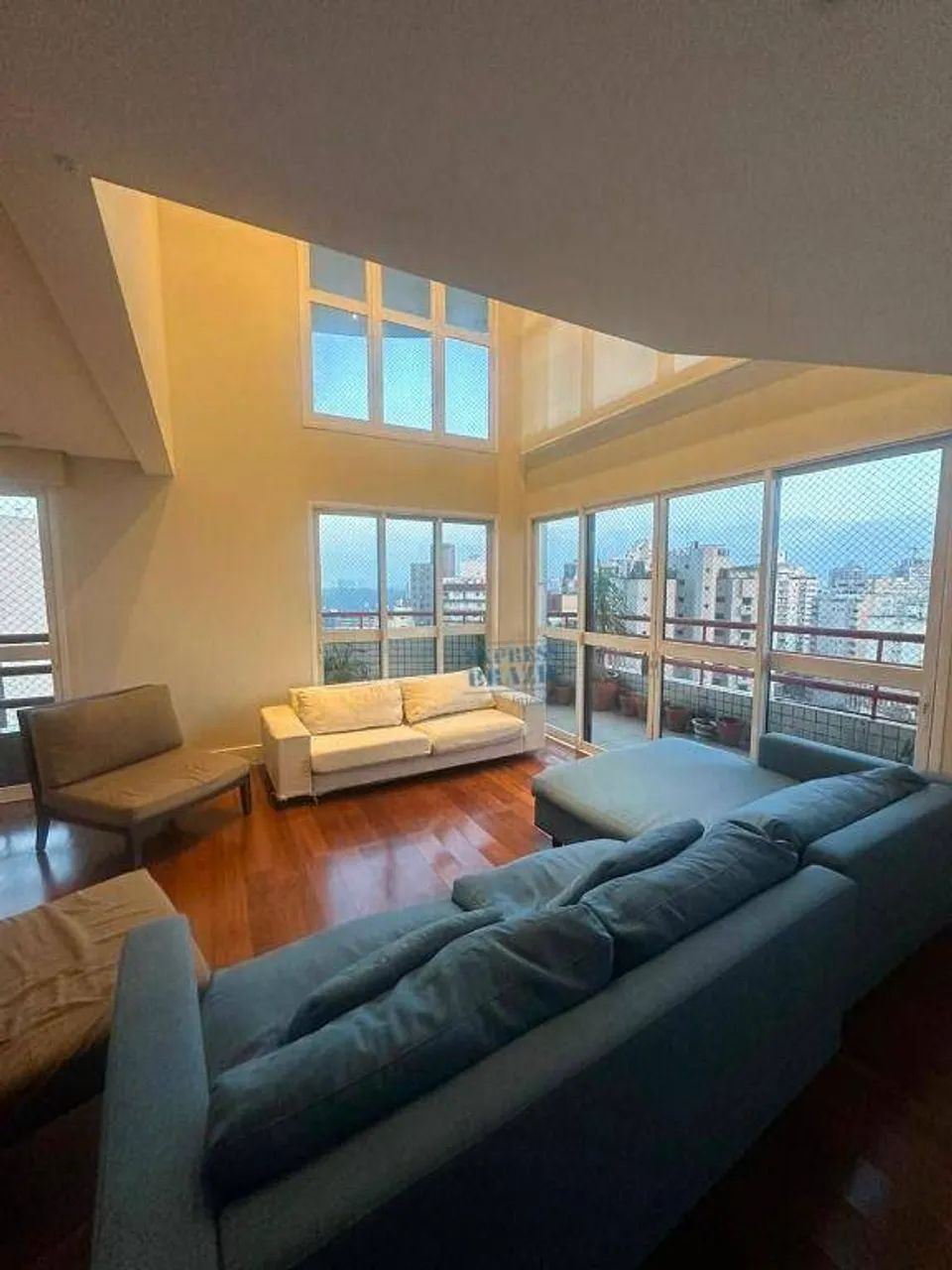 Apartamento Duplex de 173m² com 4 dormitórios sendo 3 suítes e 3 vagas - Itaim Bibi - Agen