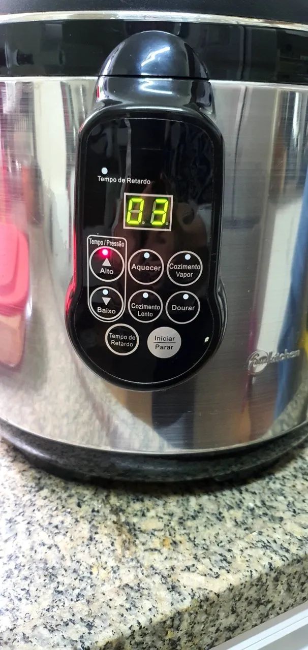Panela de pressão fun Kitchen $179. Com três válvulas de segurança