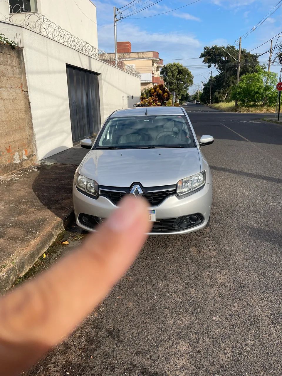 Renault Logan Expression Hi-flex 1.6 8V 4P 2016 - Foto 3