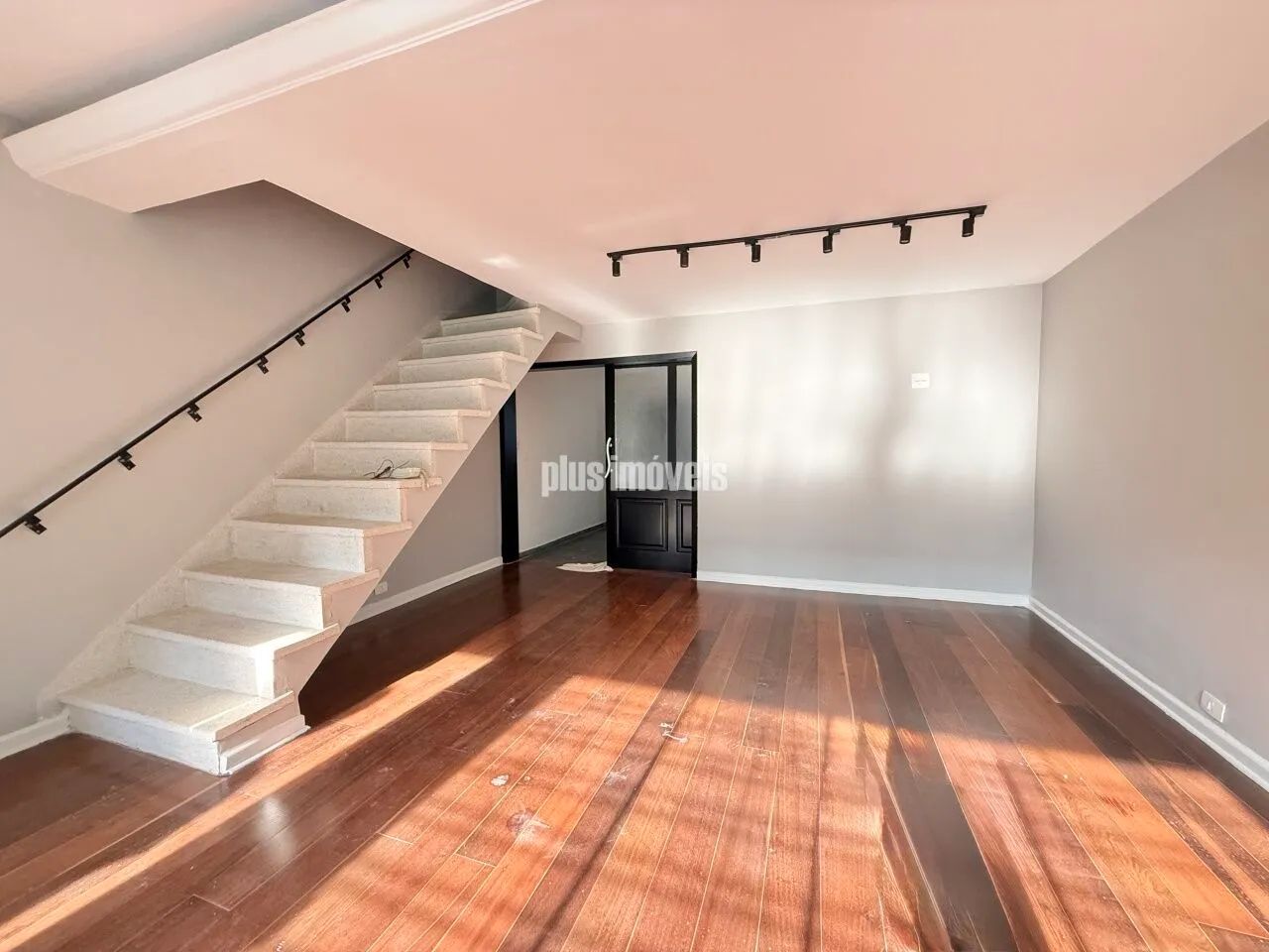 Casa de vila reformada na Vila Olímpia - Foto 2